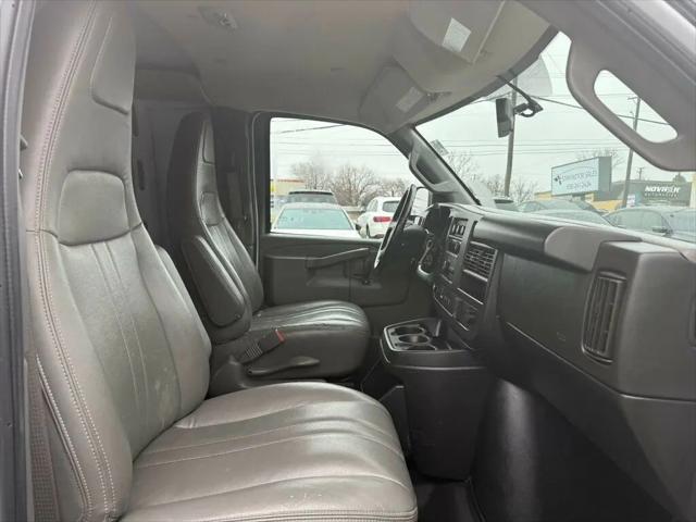 2022 Chevrolet Express Cargo Van RWD 2500 Extended Wheelbase WT