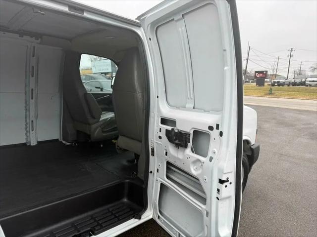2022 Chevrolet Express Cargo Van RWD 2500 Extended Wheelbase WT