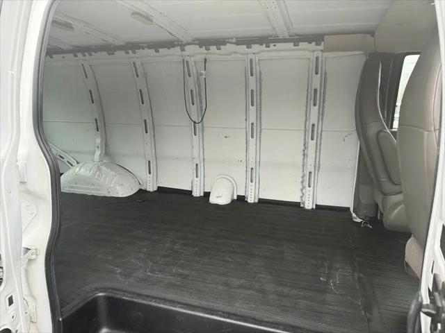 2022 Chevrolet Express Cargo Van RWD 2500 Extended Wheelbase WT