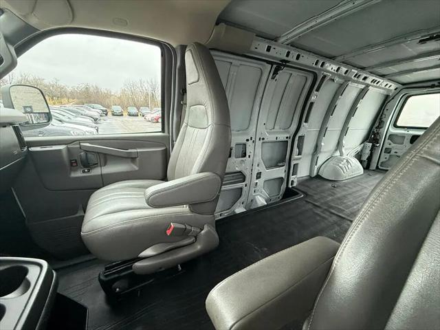 2022 Chevrolet Express Cargo Van RWD 2500 Extended Wheelbase WT
