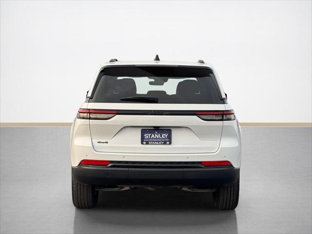 2025 Jeep Grand Cherokee Altitude 4x4