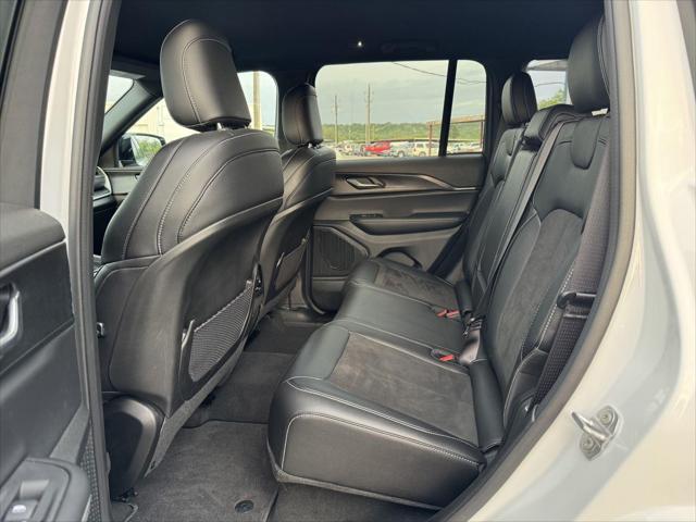 2025 Jeep Grand Cherokee Altitude 4x4
