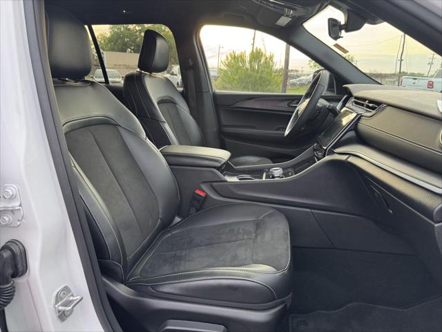 2025 Jeep Grand Cherokee Altitude 4x4