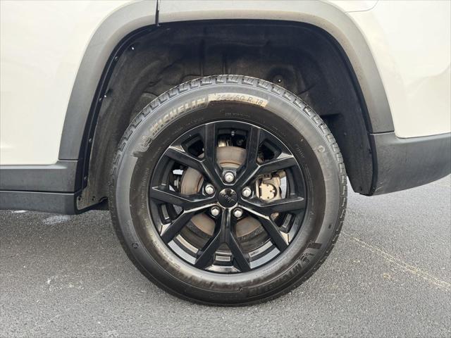 2025 Jeep Grand Cherokee Altitude 4x4