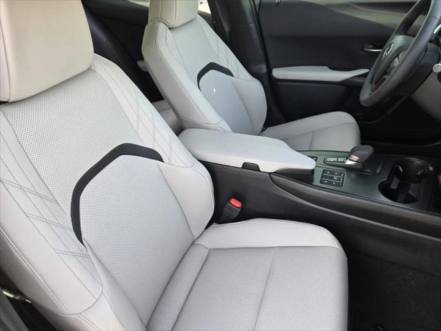 2026 Lexus 300 Premium