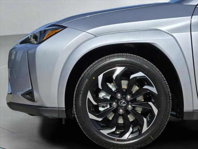2026 Lexus 300 Premium