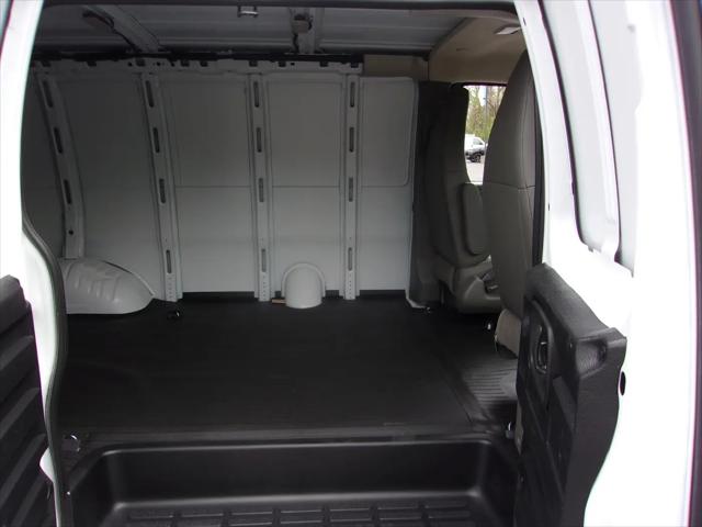 2026 GMC Savana Cargo 2500 Regular Wheelbase, Work Van, RWD