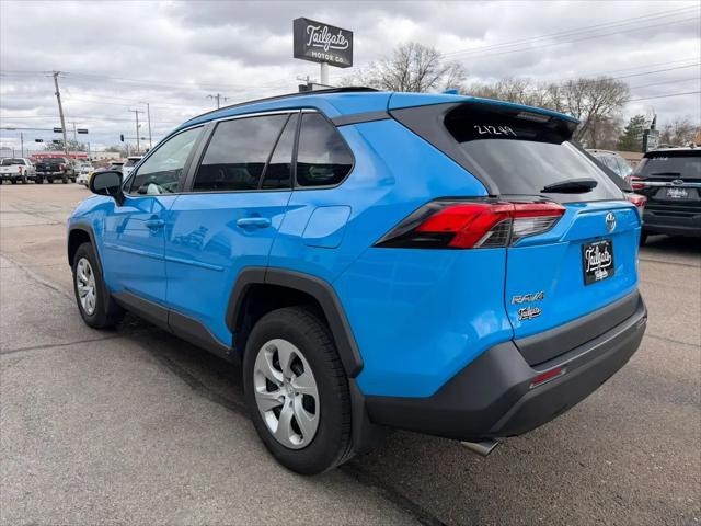 2020 Toyota RAV4 LE