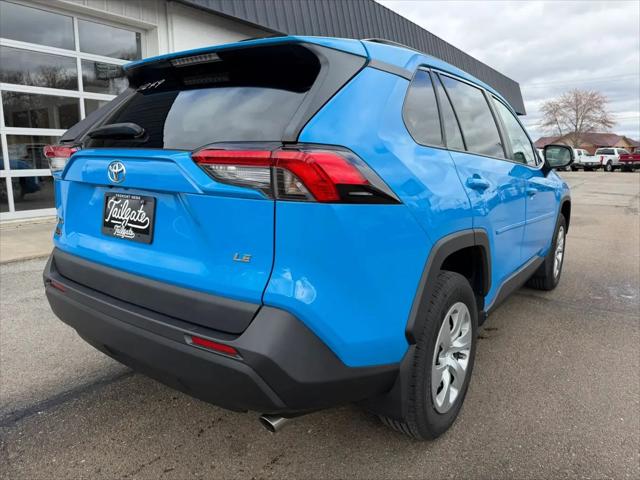 2020 Toyota RAV4 LE