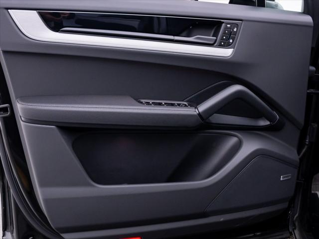 2026 Porsche Cayenne Unknown