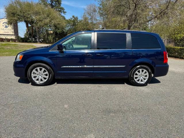 2015 Chrysler Town & Country Touring
