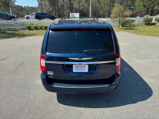 2015 Chrysler Town & Country Touring