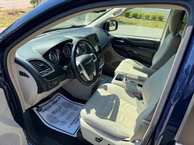 2015 Chrysler Town & Country Touring