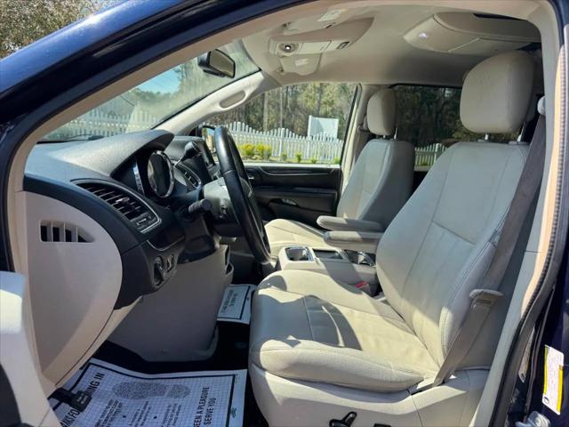 2015 Chrysler Town & Country Touring