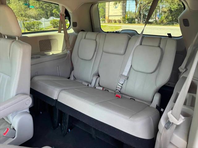 2015 Chrysler Town & Country Touring