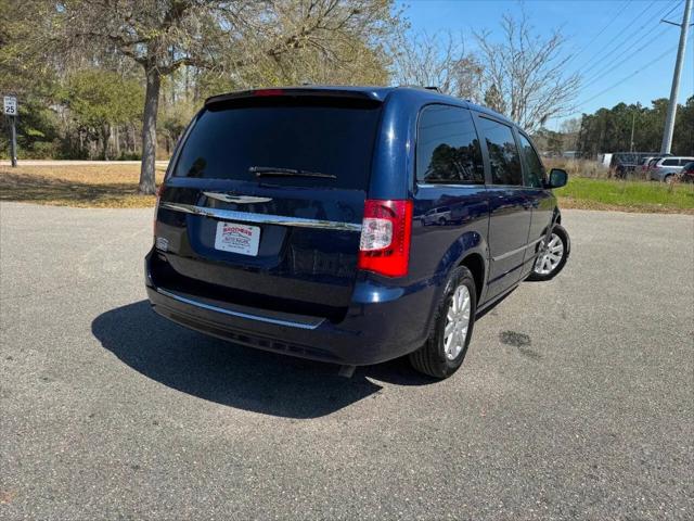 2015 Chrysler Town & Country Touring