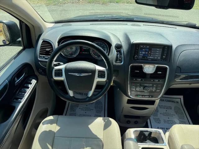 2015 Chrysler Town & Country Touring