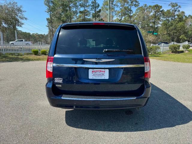 2015 Chrysler Town & Country Touring