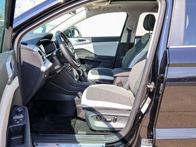 2026 Volkswagen Taos SE
