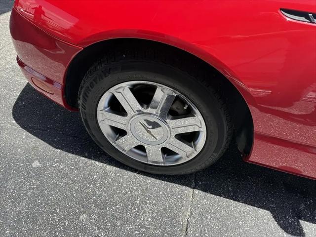 2004 Ford Thunderbird Premium