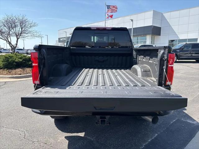 2025 Chevrolet Silverado 2500HD 4WD Crew Cab Standard Bed LTZ