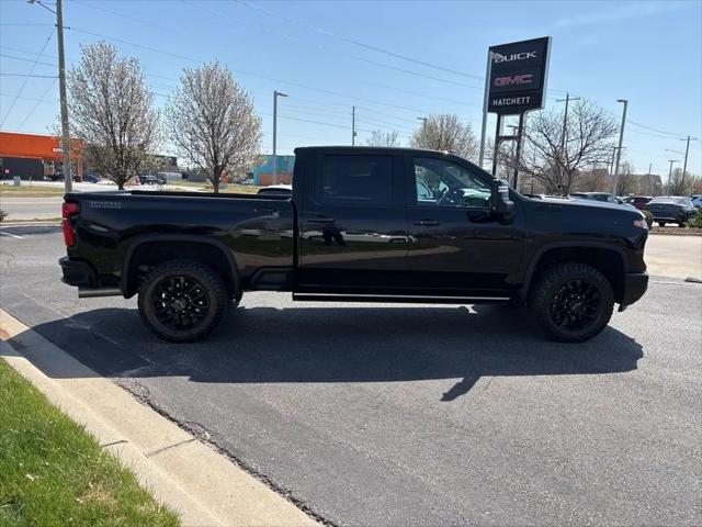 2025 Chevrolet Silverado 2500HD 4WD Crew Cab Standard Bed LTZ