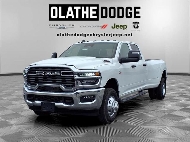 2026 RAM Ram 3500 RAM 3500 TRADESMAN CREW CAB 4X4 8 BOX