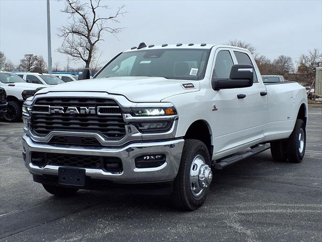2026 RAM Ram 3500 RAM 3500 TRADESMAN CREW CAB 4X4 8 BOX