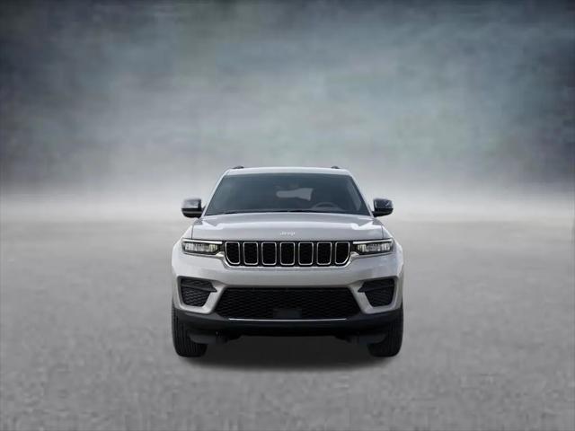 2026 Jeep Grand Cherokee Altitude 4x2