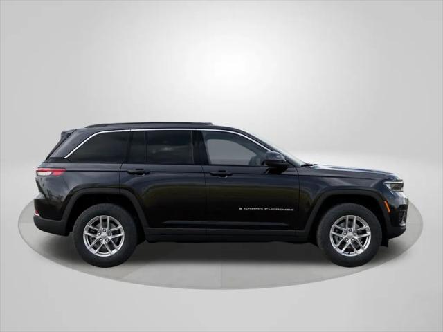 2026 Jeep Grand Cherokee Altitude 4x2
