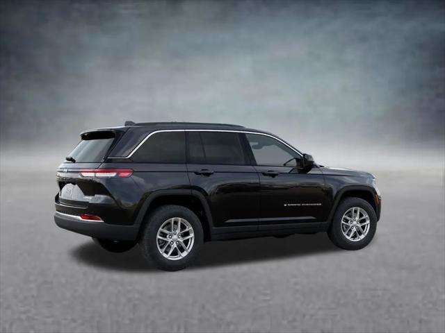 2026 Jeep Grand Cherokee Altitude 4x2