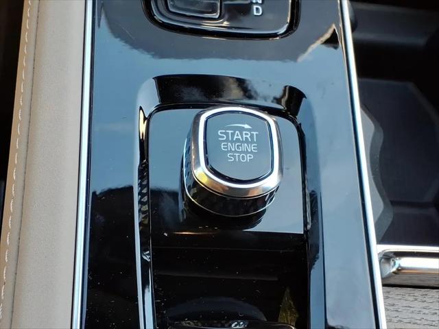 2026 Volvo XC90 Plus, B6 AWD Gas (mild hybrid), Gasoline, Bright, 7 Seats