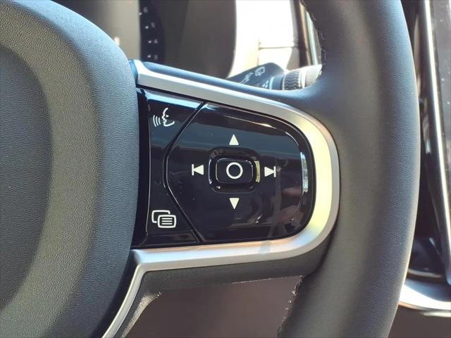 2026 Volvo XC90 Plus, B6 AWD Gas (mild hybrid), Gasoline, Bright, 7 Seats