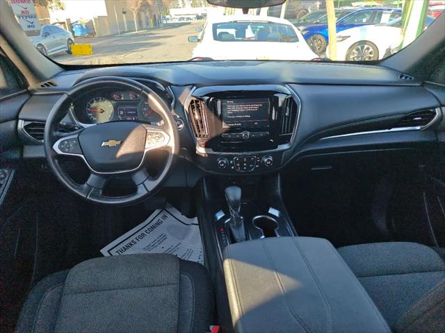 2023 Chevrolet Traverse FWD LT Cloth