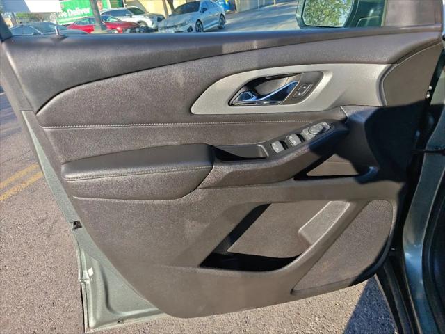 2023 Chevrolet Traverse FWD LT Cloth