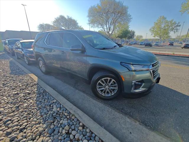 2023 Chevrolet Traverse FWD LT Cloth for sale in Fresno, CA