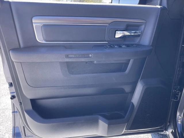 2023 Ram 1500 Classic SLT Crew Cab 4x4 5'7" Box