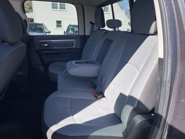2023 Ram 1500 Classic SLT Crew Cab 4x4 5'7" Box