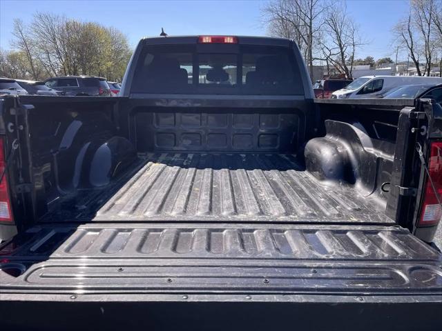 2023 Ram 1500 Classic SLT Crew Cab 4x4 5'7" Box