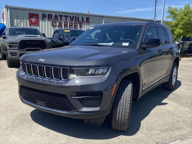 2026 Jeep Grand Cherokee Altitude 4x2