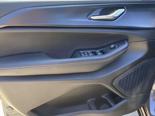 2026 Jeep Grand Cherokee Altitude 4x2