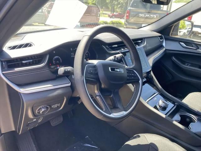2026 Jeep Grand Cherokee Altitude 4x2