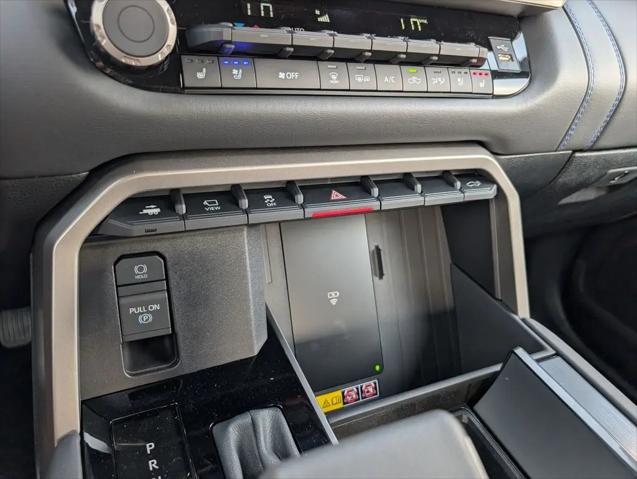 2026 Toyota Tundra Platinum CrewMax 5.5' Bed