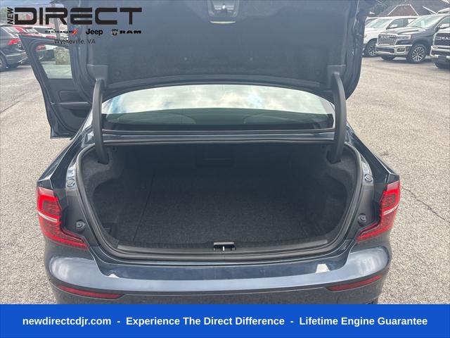 2023 Volvo S60 B5 Core Dark Theme