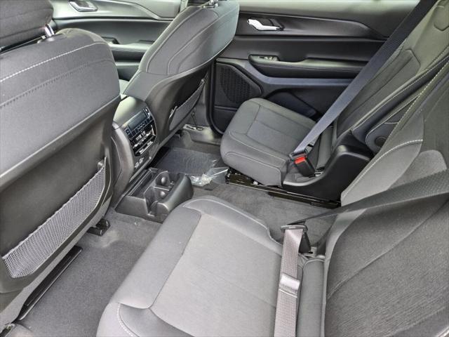 2026 Jeep Grand Cherokee L Laredo 4x4