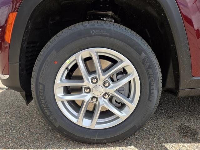 2026 Jeep Grand Cherokee L Laredo 4x4
