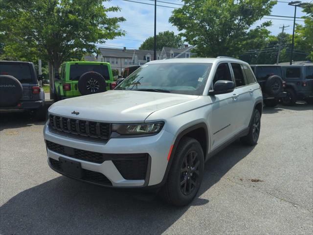 2026 Jeep Grand Cherokee Altitude 4x4