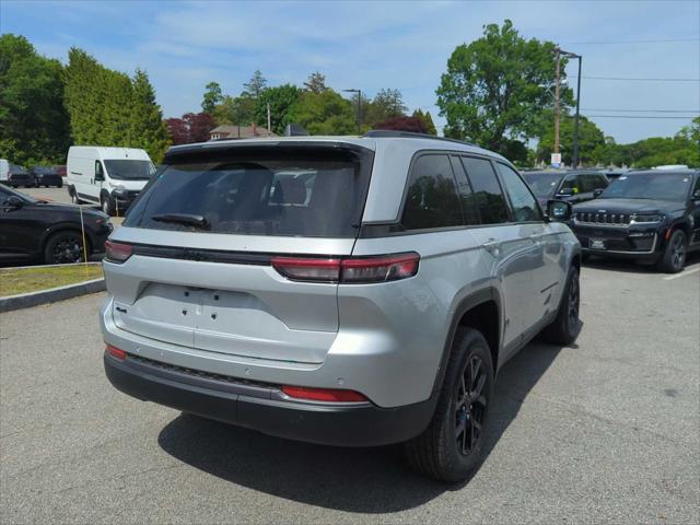 2026 Jeep Grand Cherokee Altitude 4x4