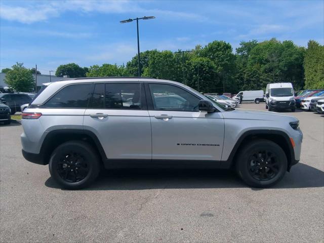 2026 Jeep Grand Cherokee Altitude 4x4