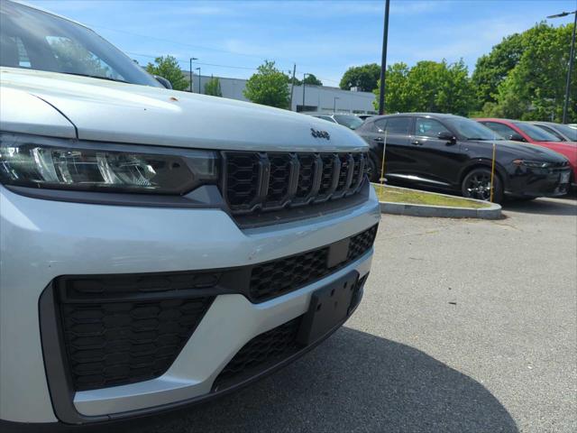 2026 Jeep Grand Cherokee Altitude 4x4